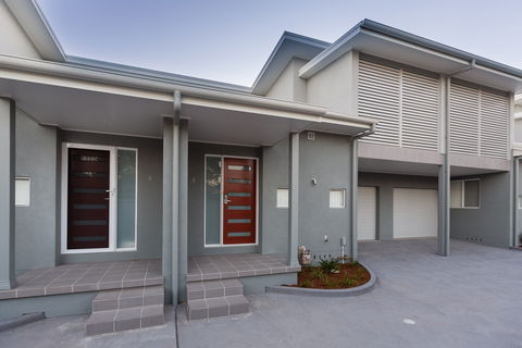 Wallsend Executive Apartments - Accommodation Rockhampton 0