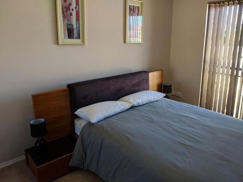 Canal Living Port Bouvard - Accommodation Rockhampton 1