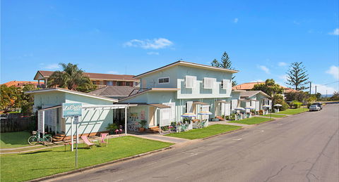 La Costa Motel - Accommodation Rockhampton 0