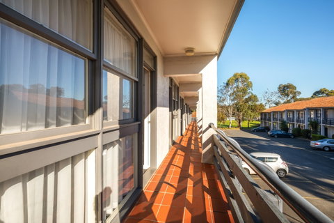 Nightcap At Ferntree Gully Hotel - Accommodation Rockhampton 1