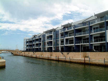 Crest Del Mar Apartments - Accommodation Rockhampton 1