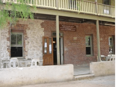 Priory Resort Hotel - Accommodation Rockhampton 2