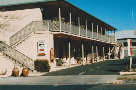 New England Motor Inn - Accommodation Rockhampton
