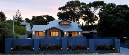 Waikiki Beach Bed And Breakfast - Accommodation Rockhampton 0