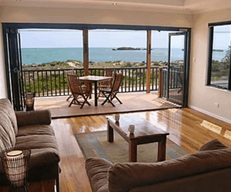 Beach House Shoalwater - Accommodation Rockhampton 4