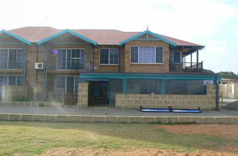 Seaspray Beach Holiday Park - Accommodation Rockhampton 0