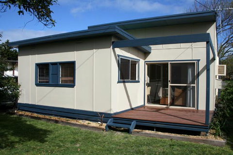 San Remo Holiday House - Accommodation Rockhampton 0