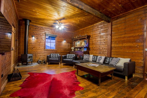 Blaxland's Cottage - Accommodation Rockhampton 1