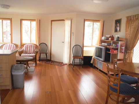 East End Tranquility - Accommodation Rockhampton 2
