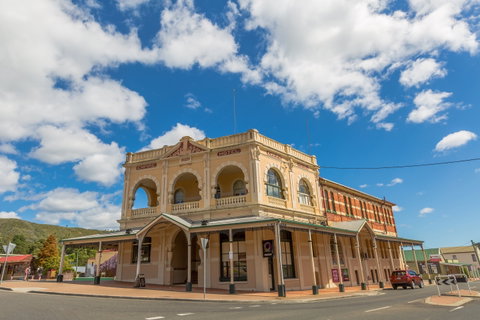 Empire Hotel - Accommodation Rockhampton 0