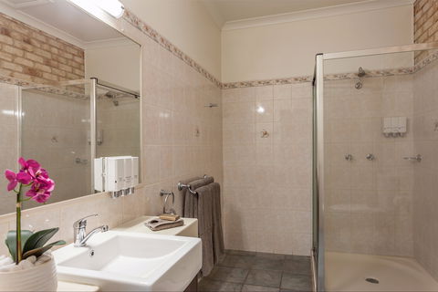 Highlander Motor Inn And Apartments - Accommodation Rockhampton 1