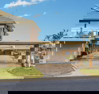 Hybiscus Waterfront Apartments - Accommodation Rockhampton
