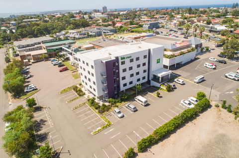 Ibis Styles The Entrance - Accommodation Rockhampton 1