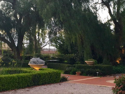 BAROSSA  HOUSE - Accommodation Rockhampton 2