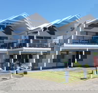 Beachcomber Beachfront  Beach House At Port Elliot on Horseshoe Bay - Accommodation Rockhampton