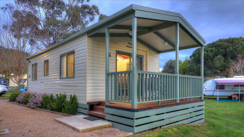 Beechworth Lake Sambell Caravan Park - Accommodation Rockhampton 1