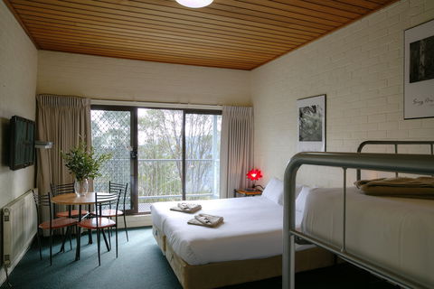 Cedarwood Apartments - Accommodation Rockhampton 2