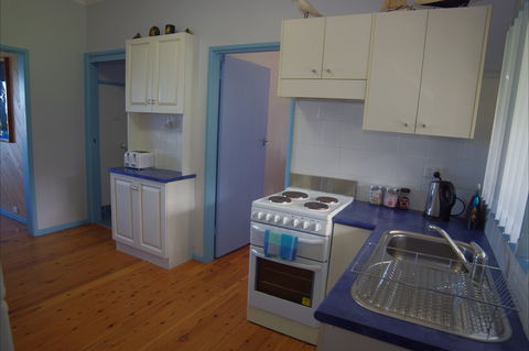Crystal Blue - Accommodation Rockhampton 2