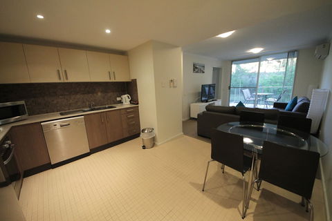 Mantra Aqua Resort - Accommodation Rockhampton 2