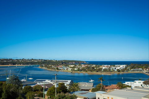 Panoramic Townhouses By Lisa - Deluxe - Accommodation Rockhampton 2