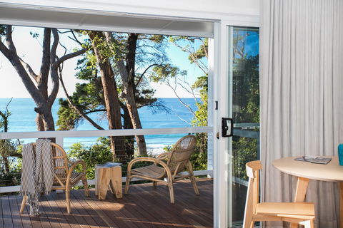 Pebbly Beach Escape - Accommodation Rockhampton 1
