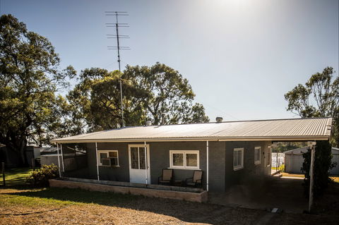 346 Cliff View Drive Wongulla  -River Shack Rentals - Accommodation Rockhampton 0