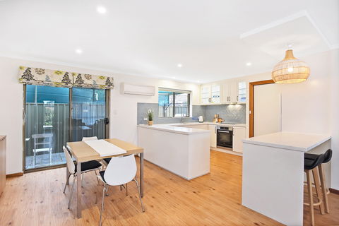 4/11 Cornhill Road - Accommodation Rockhampton 1