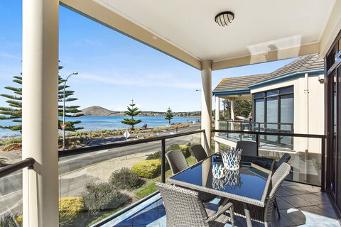 63 Franklin Parade - Accommodation Rockhampton 0
