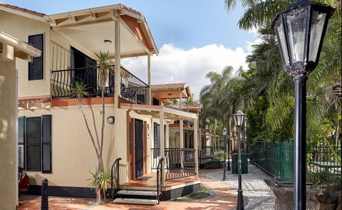 Ashmore Palms Holiday Village - Accommodation Rockhampton 1