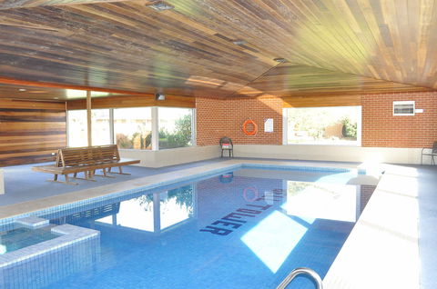 Bell Tower Inn - Accommodation Rockhampton 1