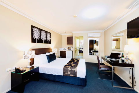 Best Western PLUS Ambassador On Ruthven - Accommodation Rockhampton 0