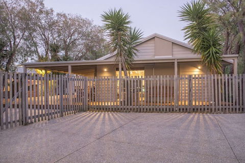 Boardwalk - Accommodation Rockhampton 0
