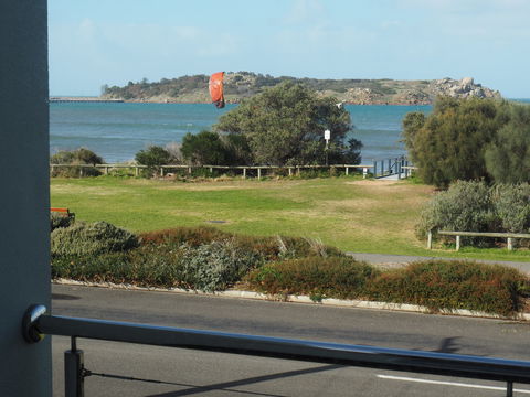 B Our Guest - Accommodation Rockhampton 0