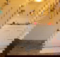 Clyde Cottage - Accommodation Rockhampton