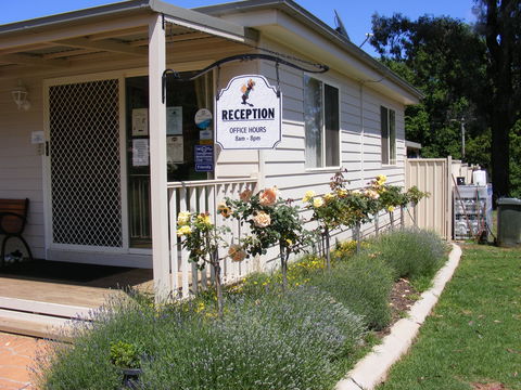 Fossickers' Tourist Park - Accommodation Rockhampton 0