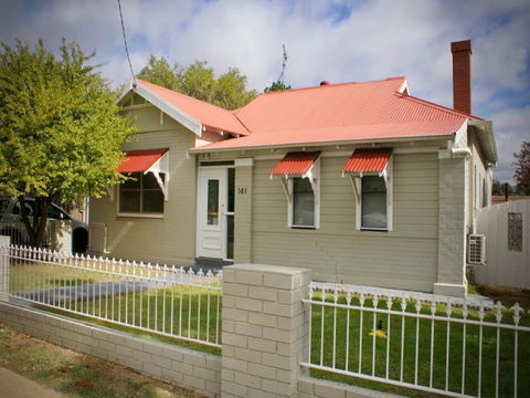 Gipps Street Cottage - Open - Accommodation Rockhampton 0