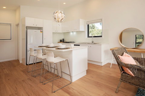 Grasmere Chalet - Accommodation Rockhampton 2