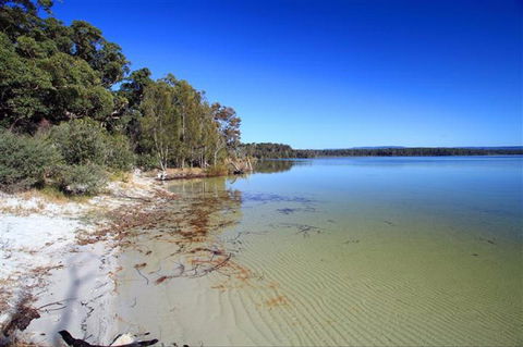 Holiday Haven Swan Lake - Accommodation Rockhampton 2