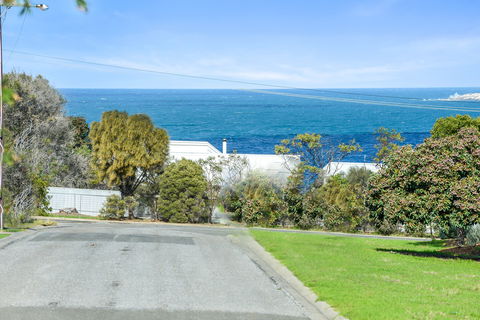 Islandview - Hayborough - Accommodation Rockhampton 1