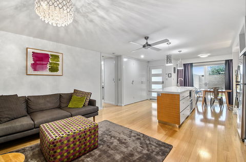 Limestone Coast Apartments - Accommodation Rockhampton 2