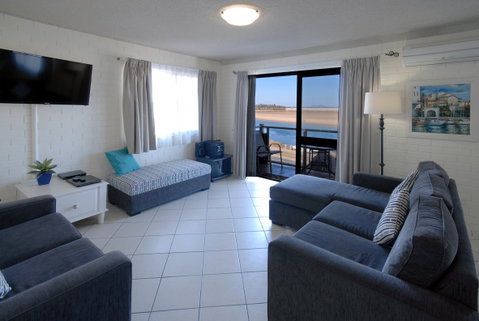 Marcel Towers Holiday Apartments - Accommodation Rockhampton 1