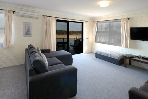 Marcel Towers Holiday Apartments - Accommodation Rockhampton 2