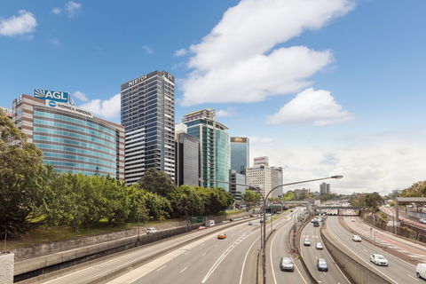 Meriton Suites North Sydney - Accommodation Rockhampton 0