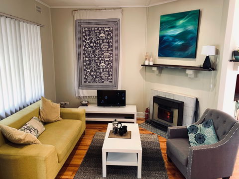 Outback Shack - Accommodation Rockhampton 0