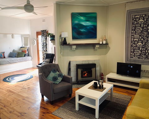 Outback Shack - Accommodation Rockhampton 1