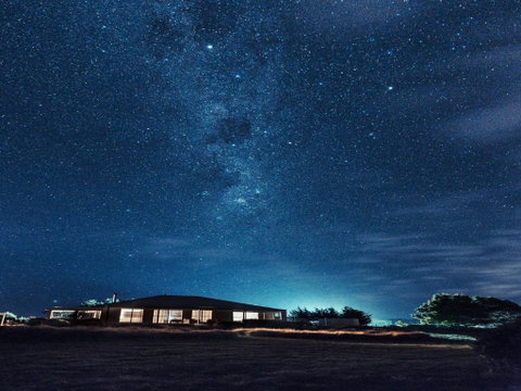 Stargazers Luxury Cottage - Accommodation Rockhampton 1
