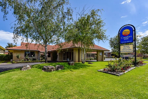 The Henty - Accommodation Rockhampton 0