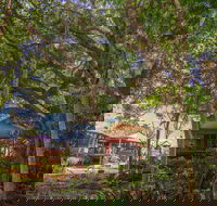 The African Village - by Clouds - Accommodation Rockhampton