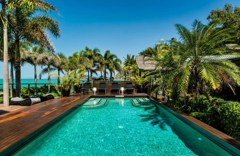 Trinity Beach Palace - Accommodation Rockhampton 2