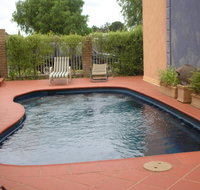 Arlingtons - Accommodation Rockhampton